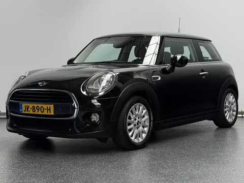 Mini Mini 1.5 Cooper Business | Airco | Navigatie | NL Auto Mini Mini 1.5 Cooper Business | Airco | Navigatie | NL Auto