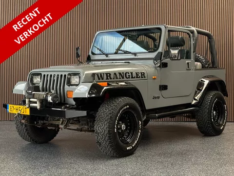 Jeep Wrangler 4.0i Softtop | 6 Cilinder | APK 30-08-2027 |