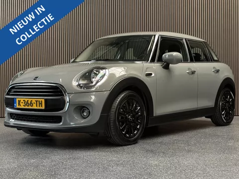 MINI 5-Deurs 1.5 Business Edition Automaat | Carplay | Dealer onderhouden | NL Auto