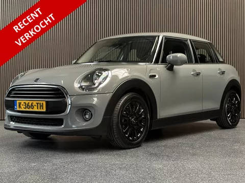 MINI 5-Deurs 1.5 Business Edition Automaat | Carplay | Dealer onderhouden | NL Auto