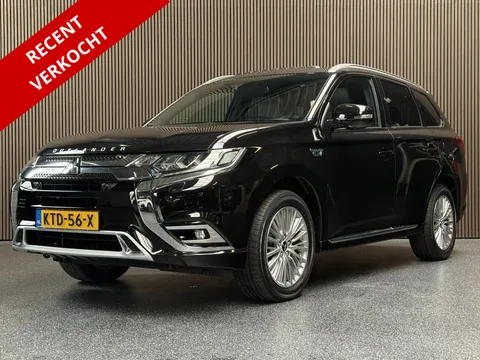 Mitsubishi Outlander 2.4 PHEV Instyle | Dealer onderhouden | Schuifdak | Adaptive | Carplay